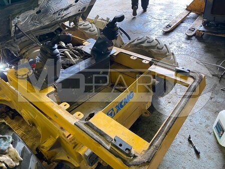 Ремонт полуоси ступицы погрузчика XCMG XC740RU - 2