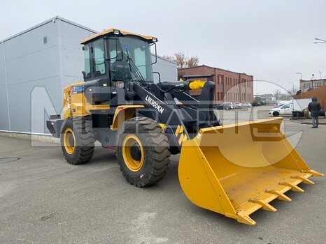 Фото: Крупногабаритный фронтальный погрузчик Фронтальный погрузчик XCMG LW300KN