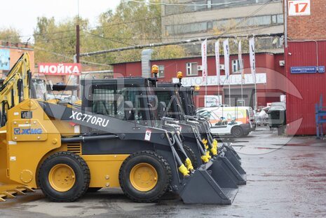 Фото: Мини-погрузчик Мини-погрузчик XCMG XC770RU