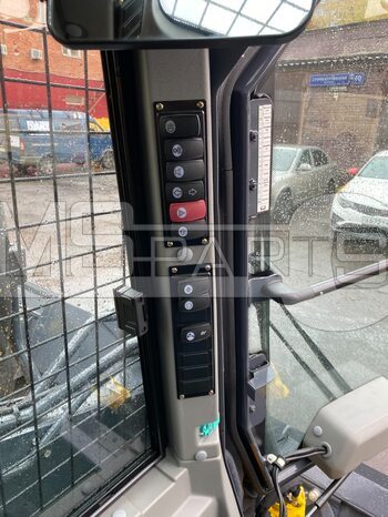 Фото: Мини-погрузчик Мини-погрузчик XCMG XC770RU