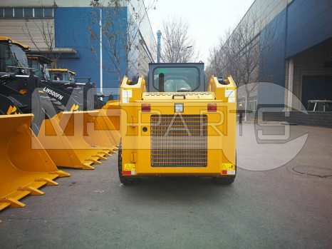 Фото: Мини-погрузчик Мини-погрузчик XCMG XC770RU