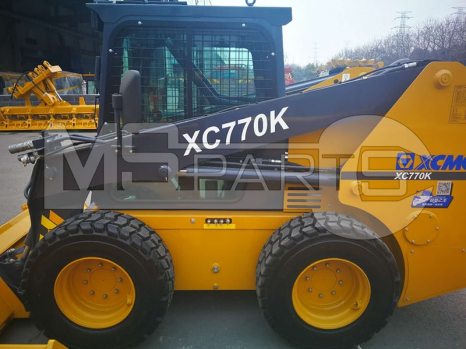 Фото: Мини-погрузчик Мини-погрузчик XCMG XC770RU