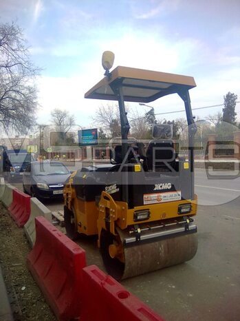 Фото: Каток XCMG XMR403