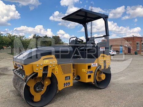 Фото: Каток XCMG XMR403