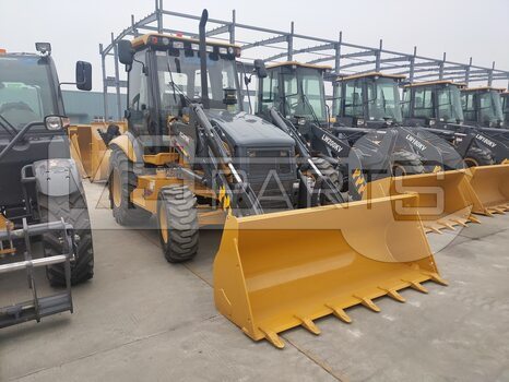 Фото: Экскаватор-погрузчик Экскаватор-погрузчик XCMG XC870