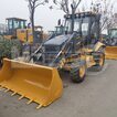 Фото: Экскаватор-погрузчик XCMG XC870  - 14