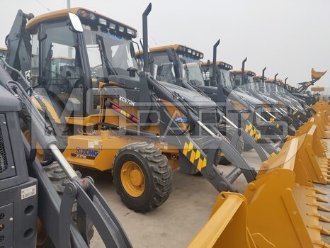 Фото: Экскаватор-погрузчик Экскаватор-погрузчик XCMG XC870