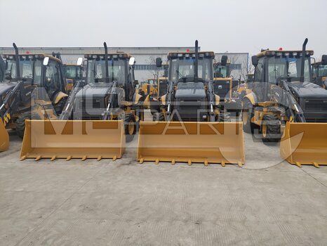 Фото: Экскаватор-погрузчик Экскаватор-погрузчик XCMG XC870
