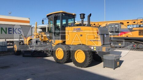 Фото: Автогрейдер XCMG GR1605