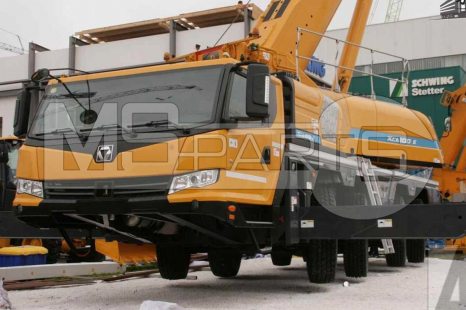 Фото: Вседорожный автокран XCMG XCA100