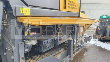 Фото: Асфальтоукладчик XCMG RP603