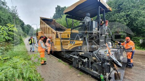 Фото: Асфальтоукладчик XCMG RP603