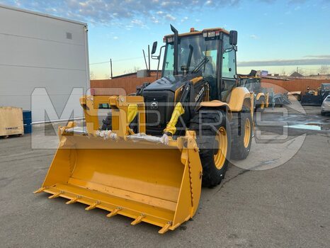 Фото: Экскаватор-погрузчик Экскаватор-погрузчик XCMG XC8-S3570