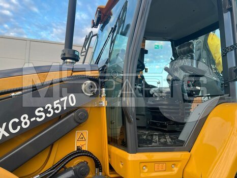 Фото: Экскаватор-погрузчик Экскаватор-погрузчик XCMG XC8-S3570