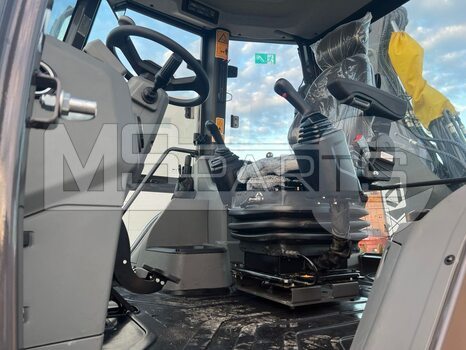 Фото: Экскаватор-погрузчик Экскаватор-погрузчик XCMG XC8-S3570
