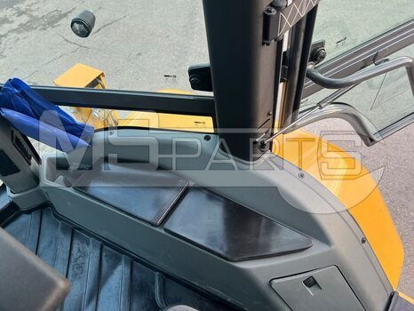 Фото: Экскаватор-погрузчик Экскаватор-погрузчик XCMG XC8-S3570