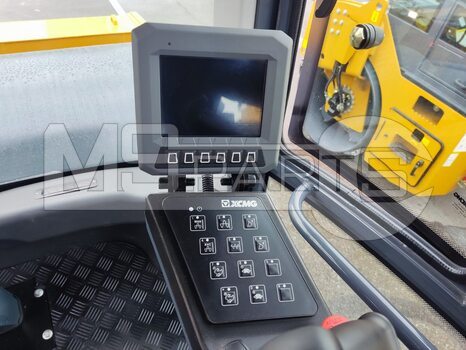 Фото: Каток грунтовый XCMG XS185S