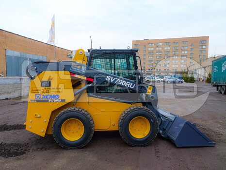 Фото: Мини-погрузчик Мини-погрузчик XCMG SV790RU