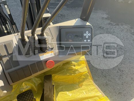 Фото: Вилочный погрузчик XCMG XCB35 (L5-C)