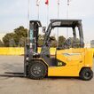 Фото: Вилочный погрузчик XCMG XCB35 (L5-C) - 23