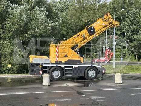 Фото: Короткобазный кран XCMG XCR13_S
