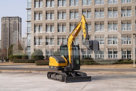 Фото: Мини-экскаватор XCMG XE60G