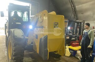 Предпродажная подготовка телескопического погрузчика XCMG XC6-3514K - 4