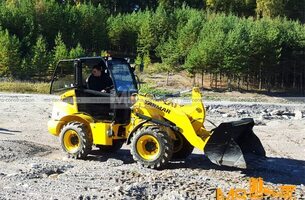Фронтальные погрузчики Yanmar с плитой All-tach - 32