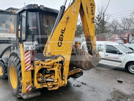 Техническое обслуживание экскаватор-погрузчика GEHL GBL818s - 1