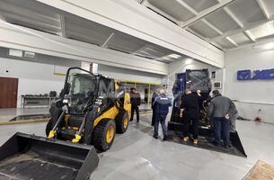 Совместное обучение по направлению мини-погрузчиков силами «СюйГун Ру» и «МС-партс». - 2