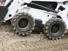 Цельнолитные колеса для мини погрузчиков MCLAREN - 4