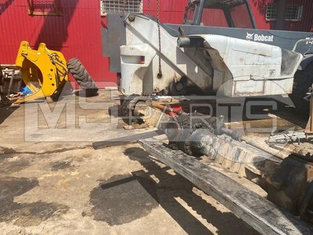 Ремонт телескопического погрузчика Bobcat - 6