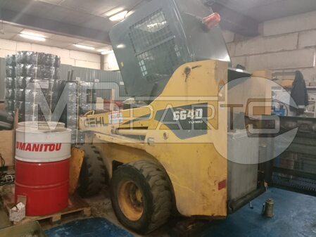 Ремонт гидронасоса GEHL 6640 - 2