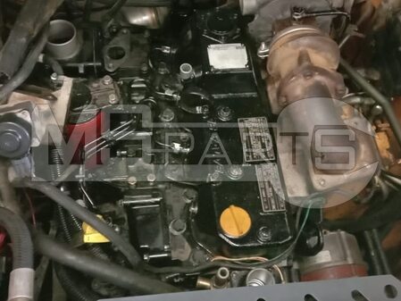 Замена прокладки ГБЦ двигателя Yanmar 4TNV98 на Mustang 3300V - 2