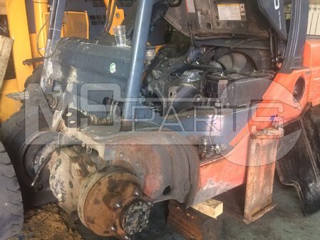 Замена колодок и пальцев мачты вилочного погрузчика Toyota - 3