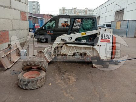 Замена сальников ступиц мини-погрузчика Bobcat S130 - 4