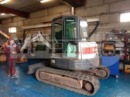 Ремонт гидравлики мини-экскаватора Bobcat E45 - 2