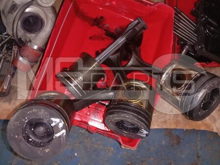 Ремонт экскаватора-погрузчика Terex 825 - 6