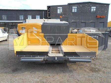 Предпродажная подготовка асфальтоукладчика XCMG RP355 - 1