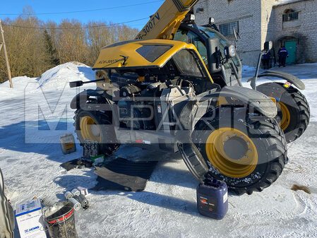 Техническое обслуживание телескопического погрузчика XCMG XC6-3007K зимой - 4