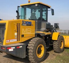 Terex TLB825. Замена гидроцилиндра задней стрелы и замена гидроцилиндра подъёма стрелы