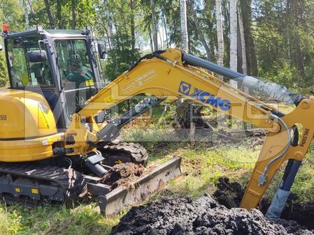 Техническое обслуживание гидравлического экскаватора XCMG XE55U - 1