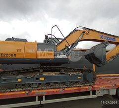 Продажа с отгрузкой гусеничного экскаватора XCMG XE225DN