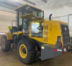 Предпродажная подготовка фронтального погрузчика XCMG LW330RU