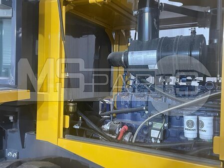 Предпродажная подготовка фронтального погрузчика XCMG LW330RU - 4