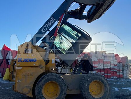 Диагностика неисправностей подъема/опускания стрелы на минипогрузчике XCMG XC760K - 4