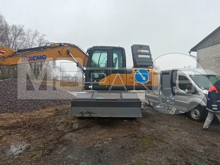 Техническое обслуживание экскаватора гидравлического XCMG XE180WD - 1