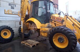 Ремонт экскаваторов-погрузчиков «MST» в Москве и Краснодаре - 1