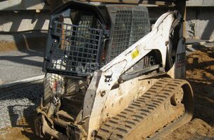Неоригинальные двери на мини-погрузчики Bobcat - 2