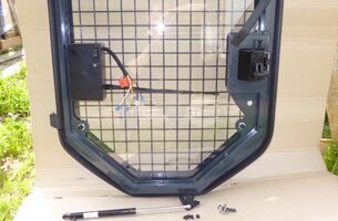 Неоригинальные двери на мини-погрузчики Bobcat - 4
